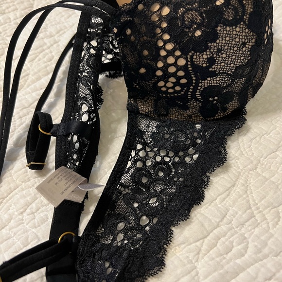 Victoria Secret padded bra - Picture 3 of 4